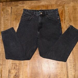 Zara Women's Relaxed Black Jeans